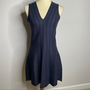 Cupcakes and Cashmere blue & black v neck a line sleeveless dress size small